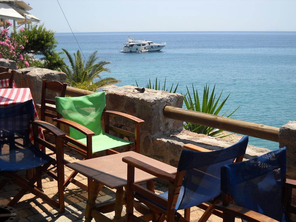 Argo Hotel Aegina Eksteriør bilde