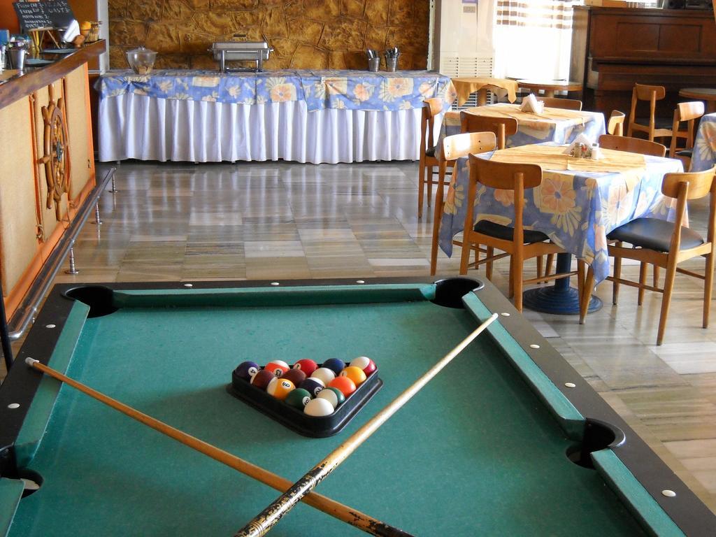 Argo Hotel Aegina Eksteriør bilde