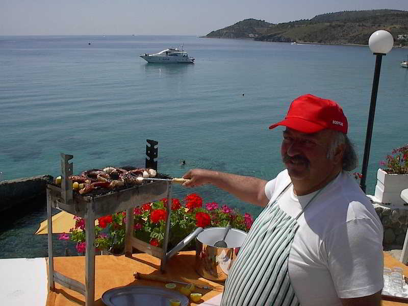 Argo Hotel Aegina Eksteriør bilde